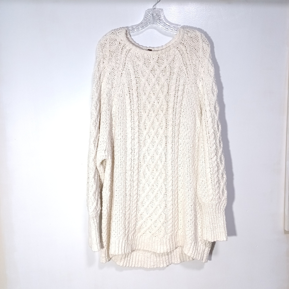 Free People Isla Cable Stitch Tunic Sweater in Ivory Size S Very Oversize